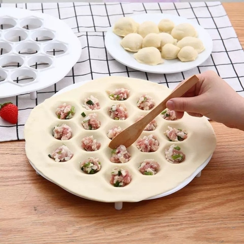Forma do pierogów 19 otworów,  – Kitchen Gadgets Dumpling Maker recenzja i cena